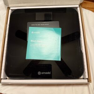Omada Black Digital Scale